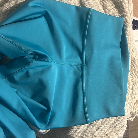 Alo Yoga matching set, small bra en medium pants. - Picture 4 of 4